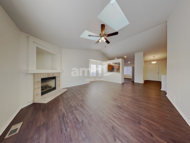 Building Photo - 5052 Sacred Feather Dr