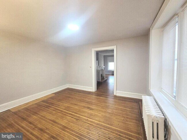 Foto del edificio - 5222 Webster St