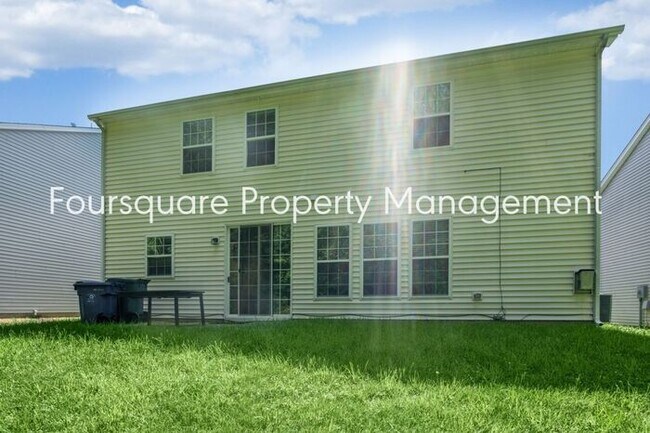 Building Photo - Single Family Home |Open Floor Plan | Walk...