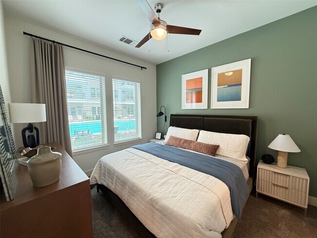 Foto del edificio - 641 W Crosstimbers St