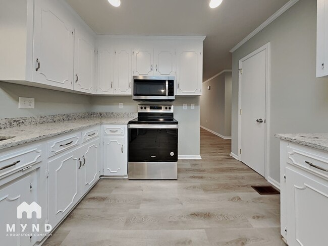 Building Photo - 20104 Balsam Ct