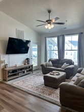 Building Photo - 938 W Coral Charm Wy