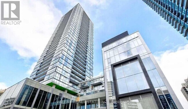 Photo du bâtiment - 5180 Yonge St