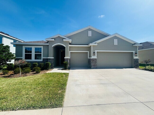 Building Photo - Beautiful Home (Must See!!) W/ Mother In-L...