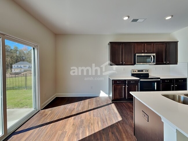 Building Photo - 7416 Garrett Ct