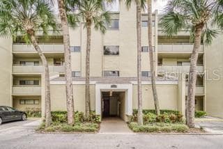 Building Photo - 13618 Greenfield Dr