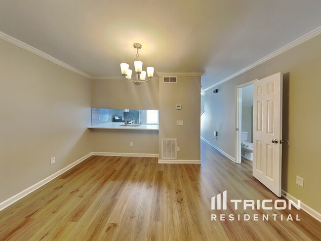 Building Photo - 409 Water Oak Way SW