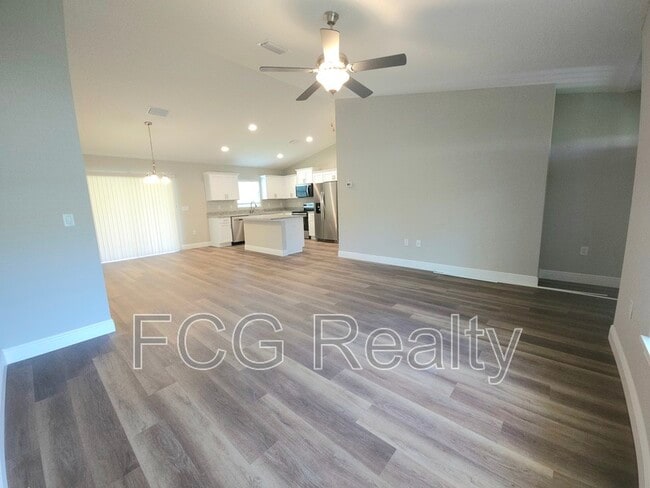 Building Photo - 9379 N Sandree Dr