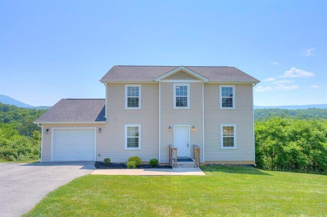 Foto del edificio - Pembroke, 3 BR / 2.5 BA, Available 9/5