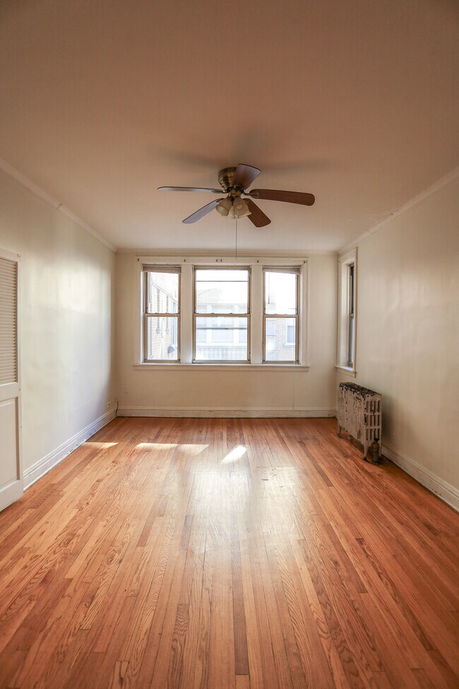 Foto del edificio - 7501 N Seeley Ave
