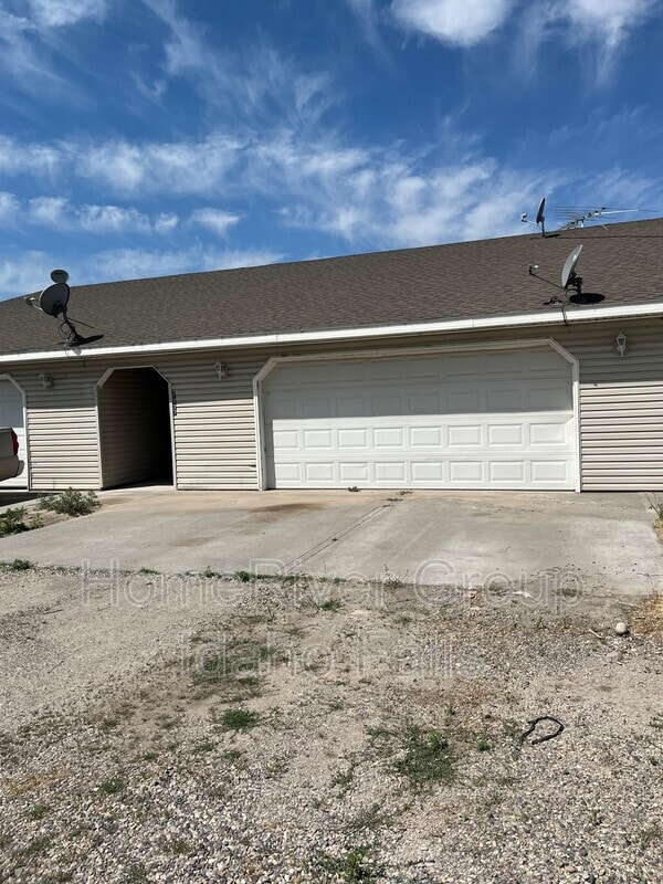 Building Photo - 1537 Canyon Ave