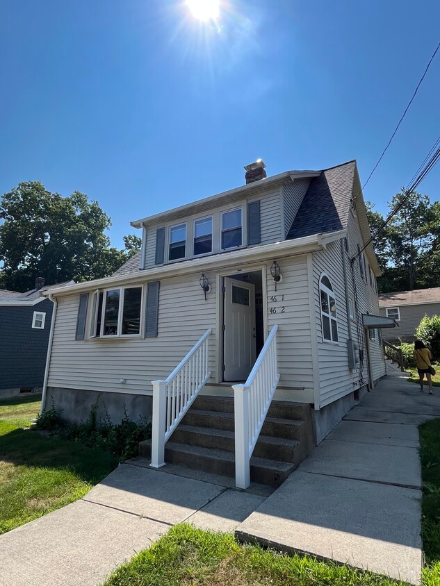 46 Blossom St Unit 2, Dedham, MA 02026 Condo for Rent in Dedham, MA