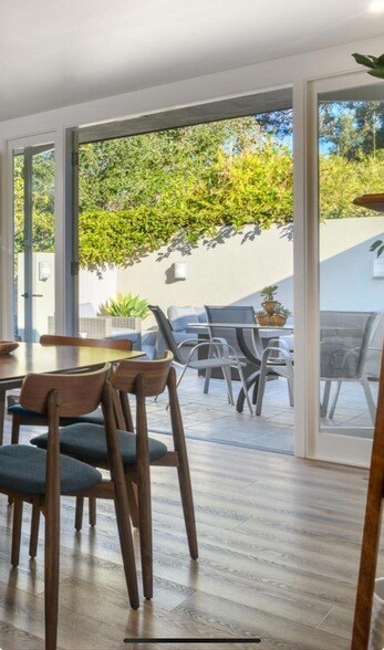 Building Photo - 1524 E Valley Rd