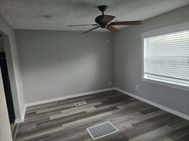 Building Photo - 4791 SW 82nd Ave