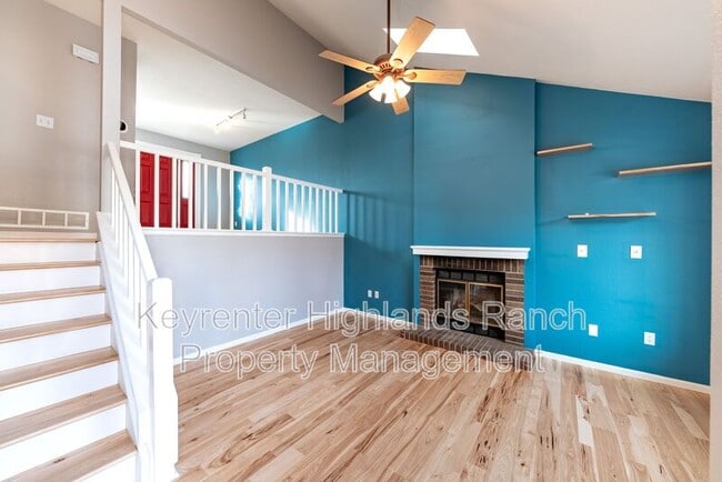 Foto del edificio - 936 Cherry Blossom Ct