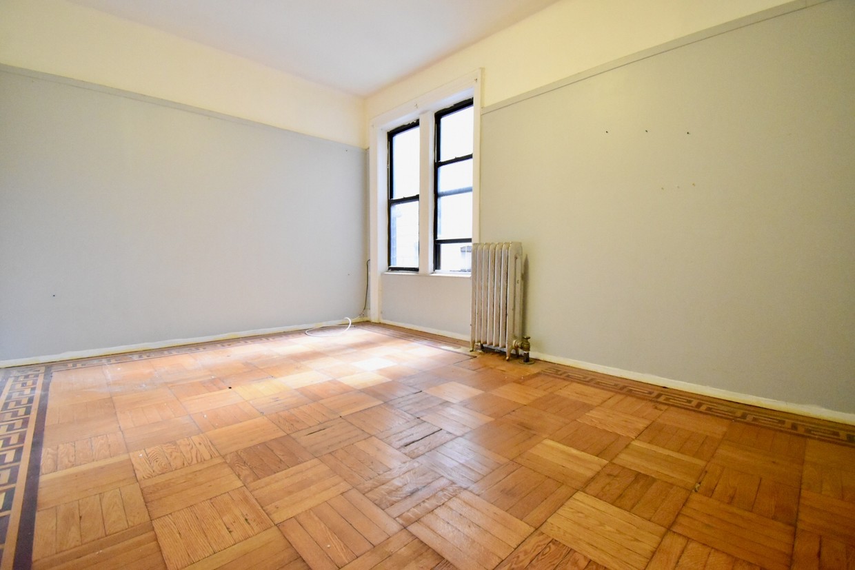 Primary Photo - 520 W 139th St