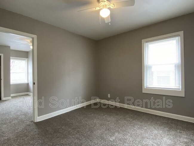 Building Photo - 39 E Frank Ave