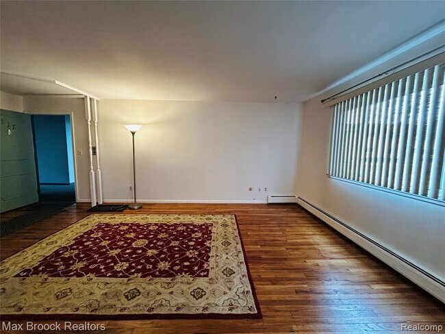 Foto del edificio - 4113 Telegraph Rd