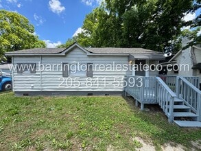 Building Photo - 719 16th St N