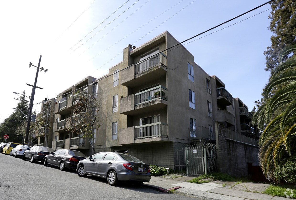 Building Photo - 127 Bayo Vista Ave