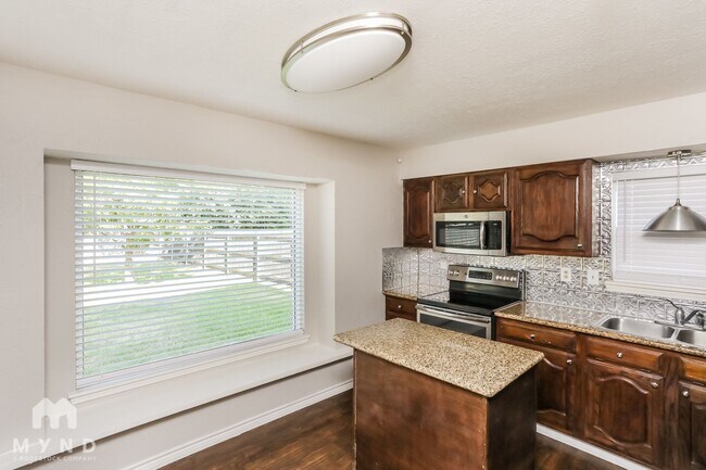 Foto del edificio - 5406 Sherry St
