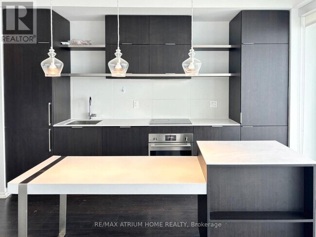 Photo du bâtiment - 197 Yonge St