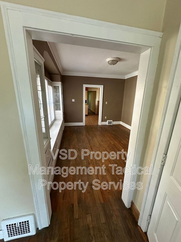 Foto del edificio - 3289 E 143rd St