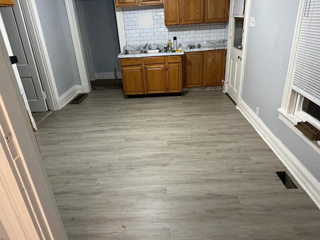 Foto principal - 359 Ellerman St