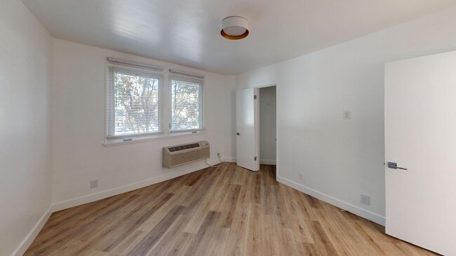 Interior Photo - Hayden on Hollywood (7200)