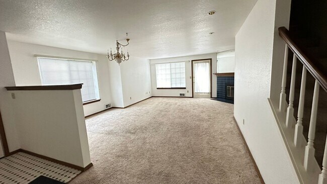 Building Photo - 831 S 310th Pl