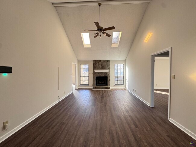 Building Photo - 117 Oconee St