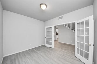Building Photo - 3102 Trishelle Ct