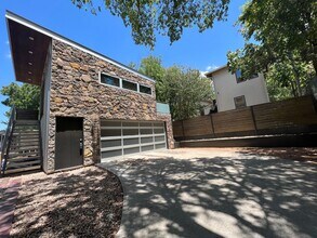 Building Photo - 1605 Newfield Ln