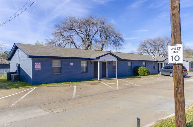 Building Photo - 2 br, 2 bath Apartment - Metker Gardens B1