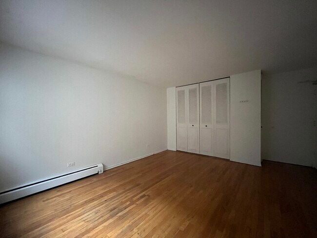 Foto del edificio - 736 W Buena Ave