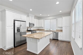 Building Photo - 1878 Harvest Cir