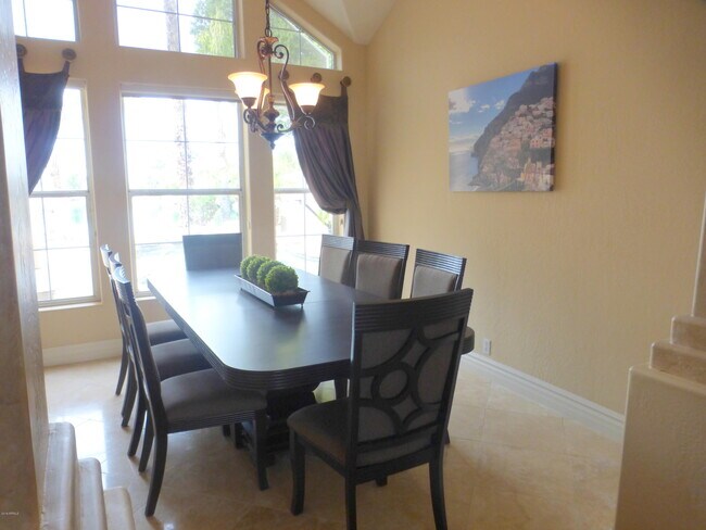 Foto del edificio - 1124 N Peppertree Dr