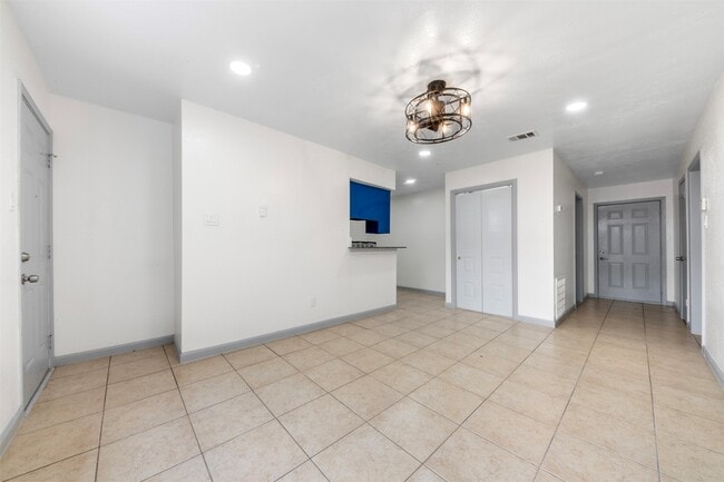 Foto del edificio - 6827 Chasewood Dr