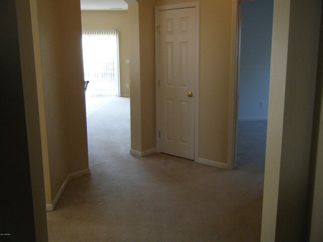 Building Photo - 1006 Plum Leaf Ct