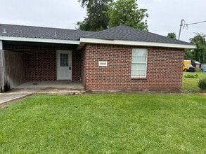 Building Photo - 2304 Merwood St