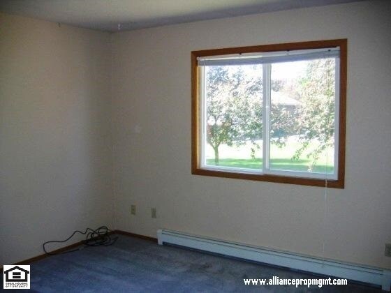 Foto del edificio - Nice spacious townhome in a central location