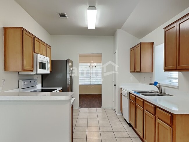 Building Photo - 1768 Nina Dr