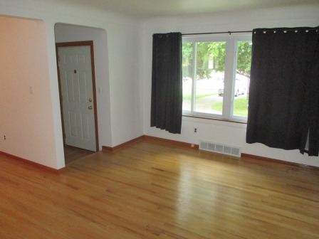 Foto del edificio - 6119 Rochester Rd