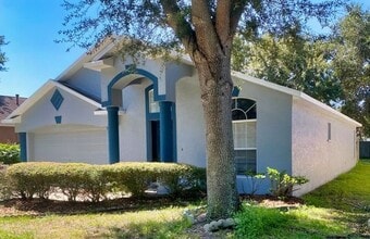 Building Photo - 727 Somerstone Dr