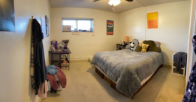 Building Photo - 1 Bedroom Condo