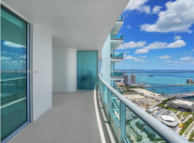 Foto del edificio - 900 Biscayne Blvd
