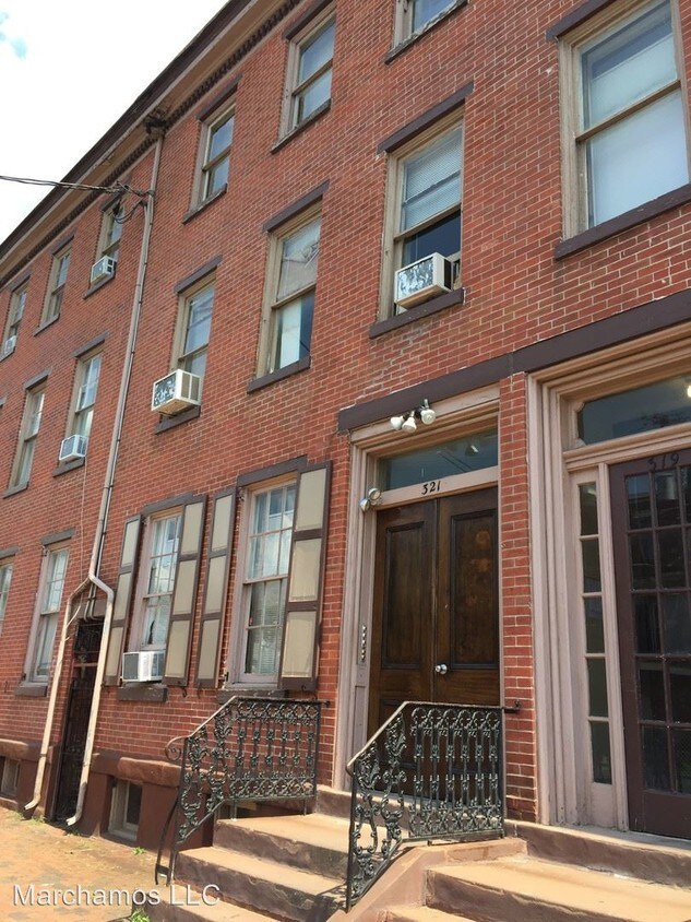 Primary Photo - 319 Market St