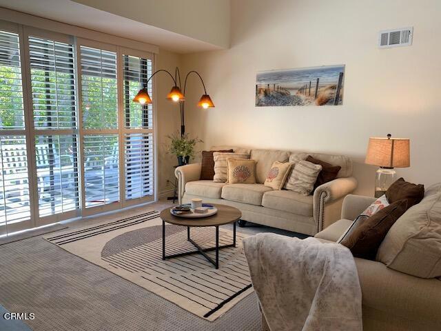 Building Photo - 2351 Martinique Ln