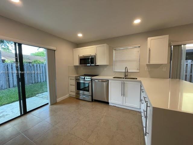 Primary Photo - 12735 SW 68th Ln