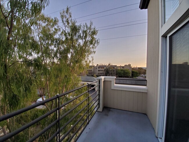 Foto del edificio - 501 Emerald Bay Ln